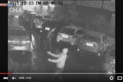 بالفيديو شاب يلتقط امرأة سقطت من الطابق 11 وهذا ما حصل له